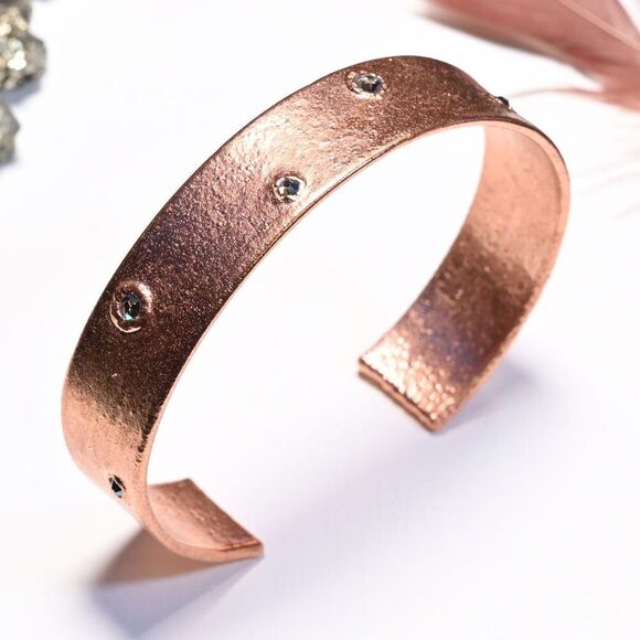 Blue and Silver Swarovski Crystal Copper Cuff Bracelet - Picture 4 of 5